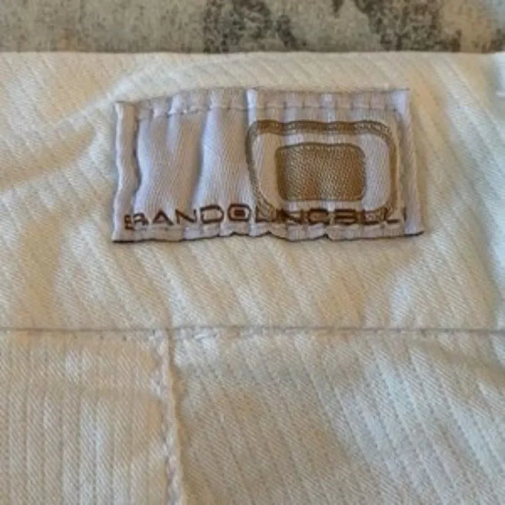 🆕 Bandolinoblu White Denim Stretch Shorts size 6